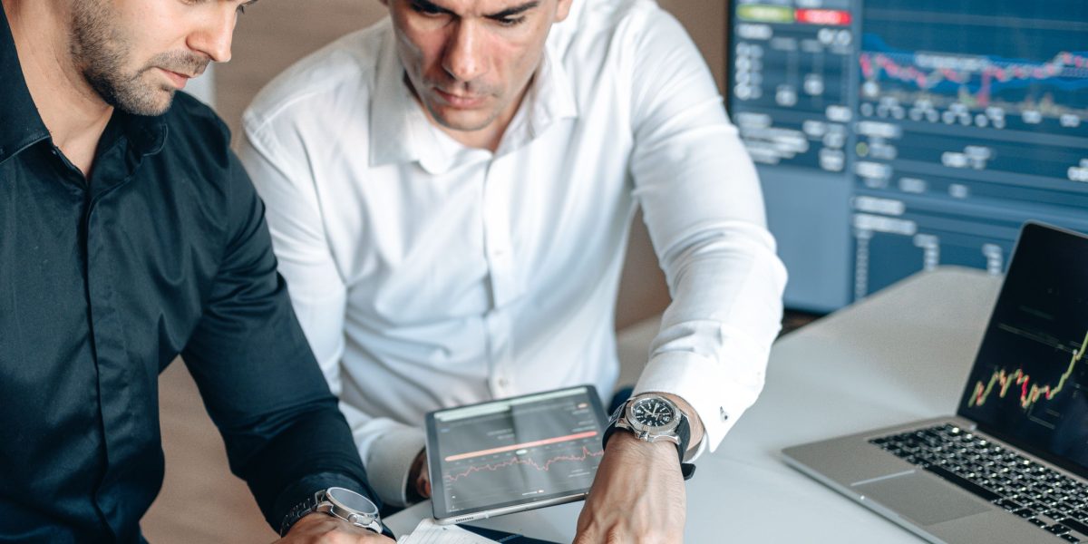 Build Your AI Advantage: A Strategic Playbook for Business Leaders in 2026