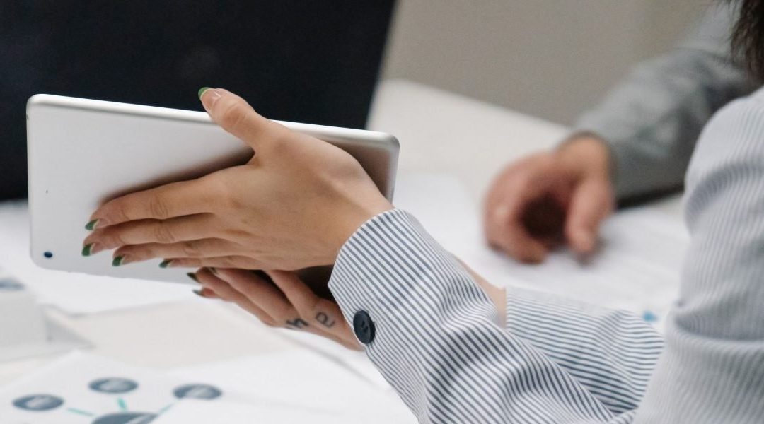 Adopt Digital Business Models: The SMB Guide to Sustainable Growth
